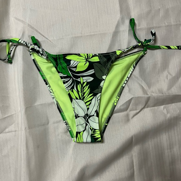 Funky Aerie Swim Bottom - Picture 1 of 2